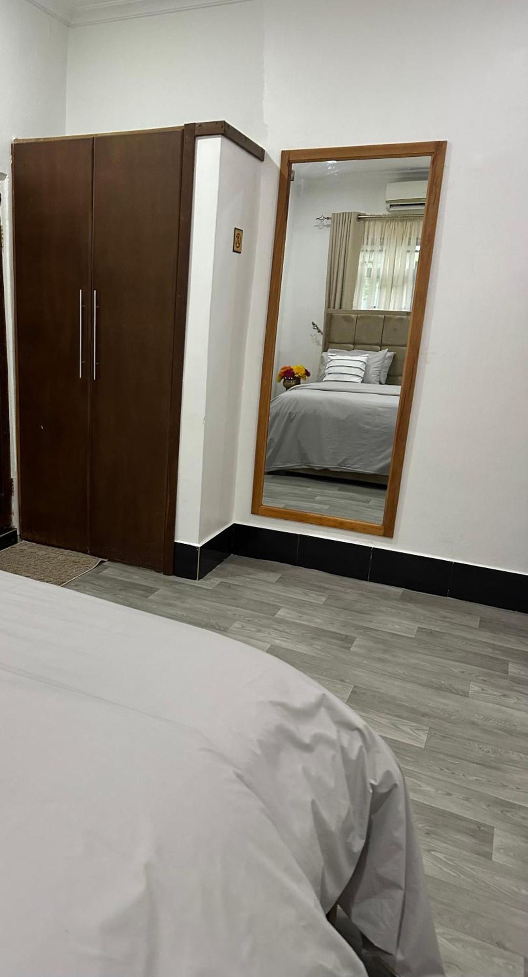 Radiant Retreat Homes 达累斯萨拉姆 外观 照片