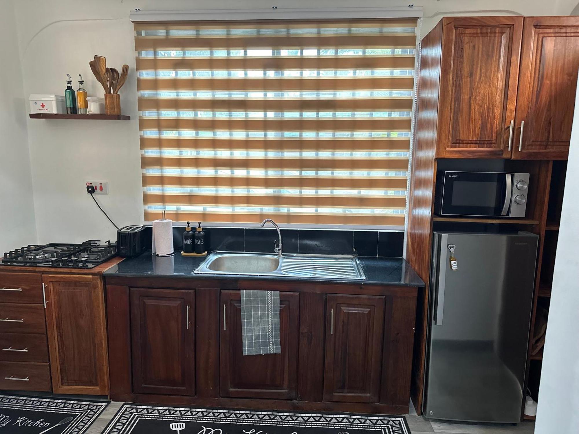 Radiant Retreat Homes 达累斯萨拉姆 外观 照片